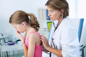 Как лечить сухой кашель у ребенка