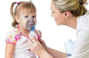 Причины длительно непроходящего кашля у детей и способы лечения